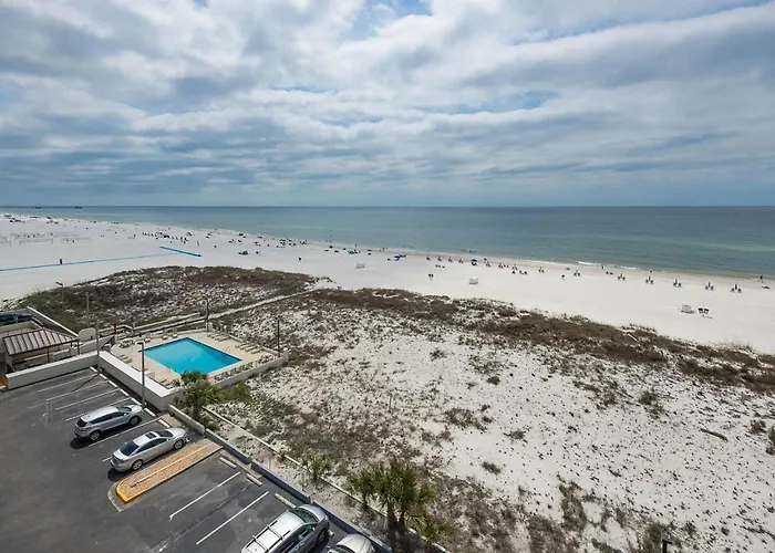 Apartment Island Winds West 672